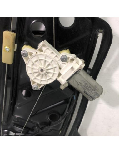Leve vitre electrique arriere gauche BMW SERIE 1 E88 CABRIO Diesel