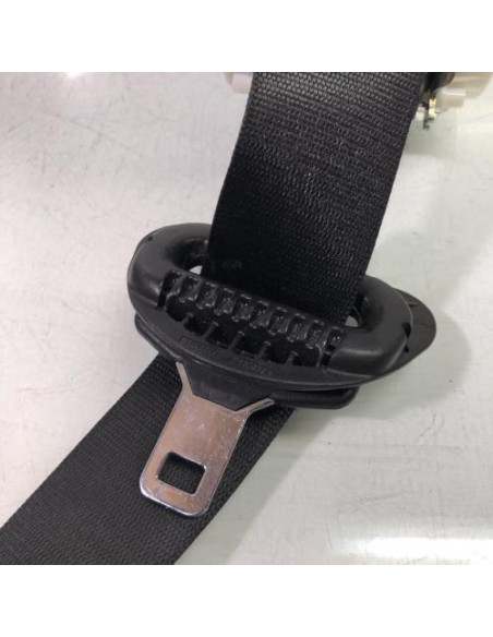 Ceinture avant gauche BMW SERIE 1 E81 Diesel