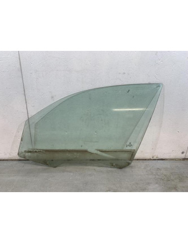 Vitre avant gauche BMW SERIE 1 E87 PHASE 1 Diesel