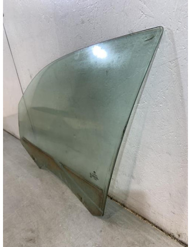 Vitre avant gauche BMW SERIE 1 E87 PHASE 1 Diesel
