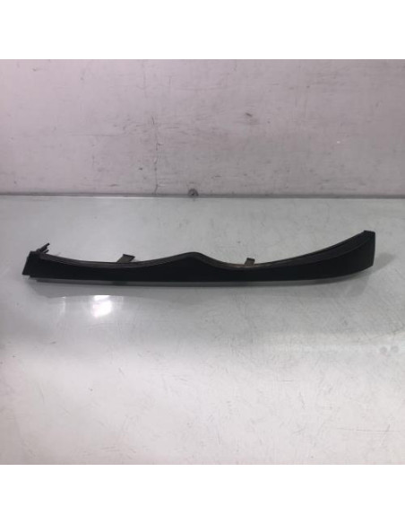 Enjoliveur moustache optique avant gauche BMW SERIE 3 E46 PHASE 2 
