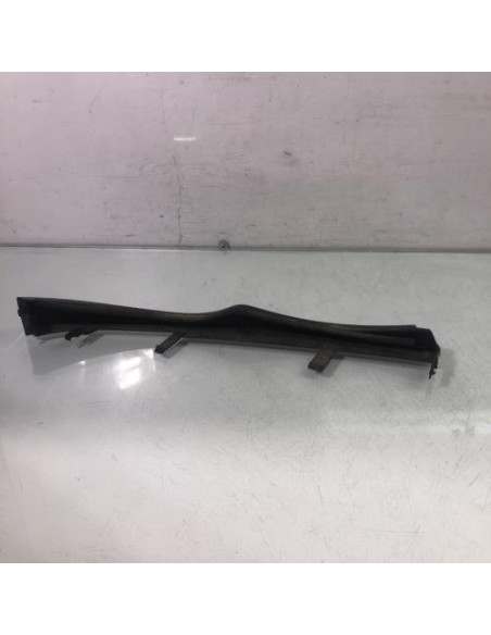 Enjoliveur moustache optique avant gauche BMW SERIE 3 E46 PHASE 2 