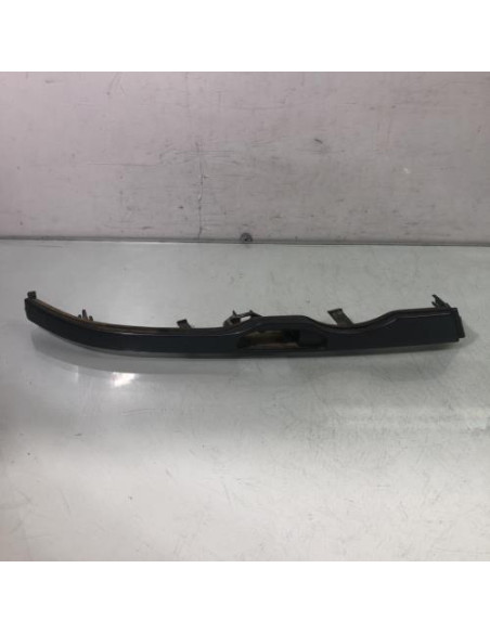 Enjoliveur moustache optique avant droit BMW SERIE 3 E46 PHASE 1 