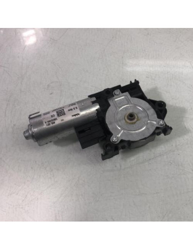 Moteur toit ouvrant BMW SERIE 1 F40 Diesel