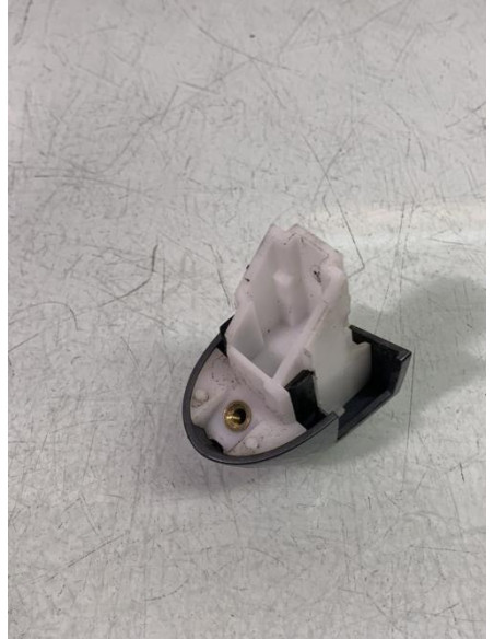 Poignee porte arriere gauche BMW SERIE 3 E90 PHASE 2 Diesel