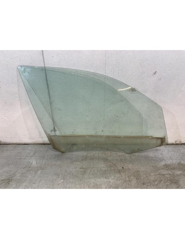 Vitre avant droit BMW SERIE 1 E87 PHASE 1 Diesel