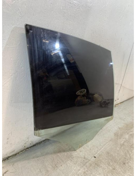 Vitre arriere droit BMW SERIE 1 E87 PHASE 1 Diesel