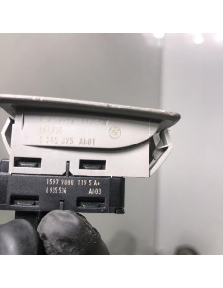 Interrupteur de leve vitre BMW SERIE 3 E90 PHASE 1 Diesel