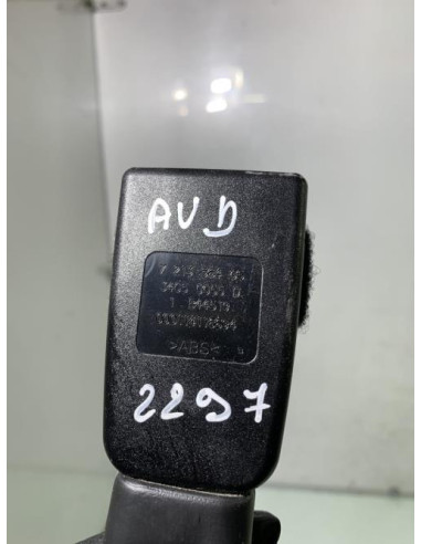 Pretensionneur de ceinture avant droit BMW SERIE 1 E81 Diesel