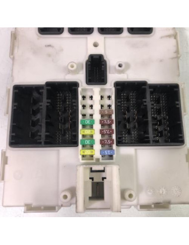 Porte fusible BMW SERIE 1 F20 PHASE 1 Diesel
