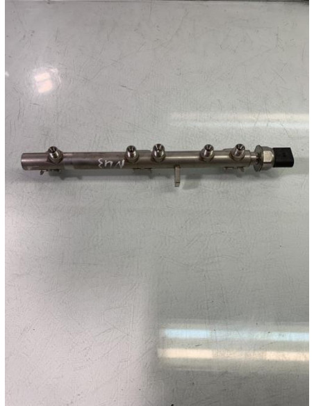 Rampe injection BMW SERIE 1 E81 