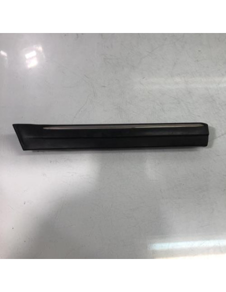 Baguette d'aile arrière droite BMW SERIE 7 E32 