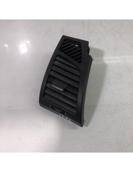 Aerateur tableau de bord avant droit BMW SERIE 1 E81 Diesel