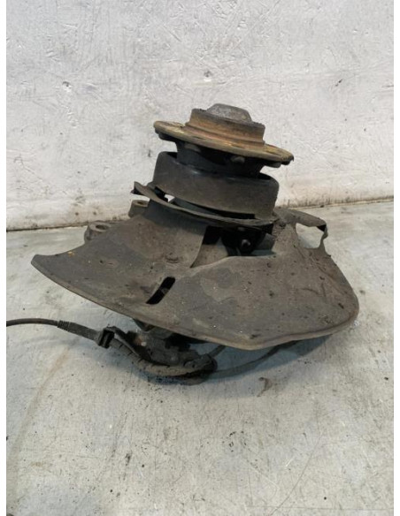 Fusee avant gauche BMW SERIE 7 E38 Essence