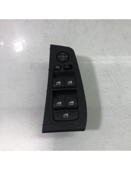 Interrupteur de leve vitre avant gauche BMW SERIE 1 F40 Diesel
