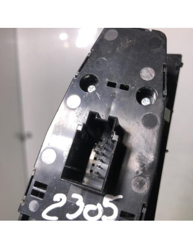 Interrupteur de leve vitre avant gauche BMW SERIE 1 F40 Diesel