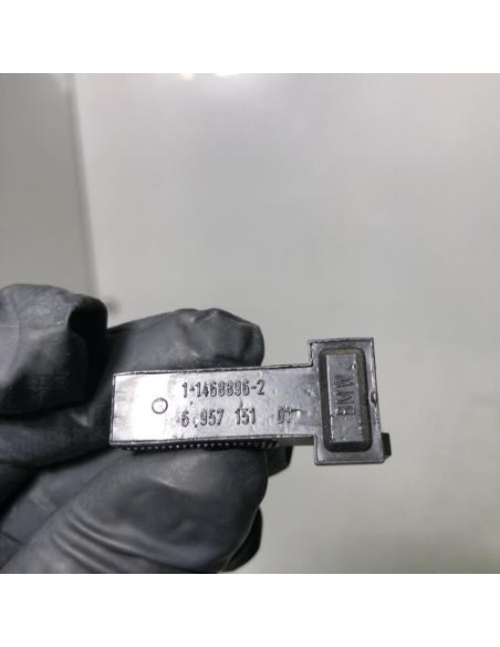 Contacteur feu stop MINI MINI 1 R50/R53 PHASE 1 Essence