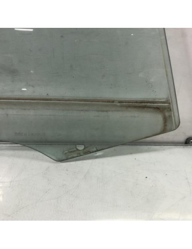 Vitre avant droit BMW SERIE 1 E87 PHASE 1 Diesel