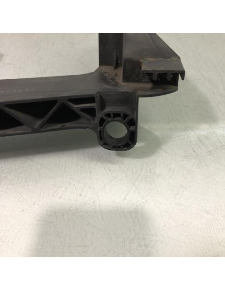 Support de phare gauche (tôle) BMW X3 E83 PHASE 2 Diesel