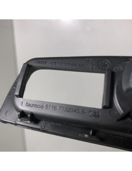 Console central (interieur plastique) BMW SERIE 1 E87 PHASE 1 Essence