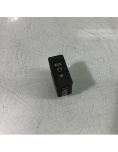 Prise port USB BMW SERIE 1 E87 PHASE 1 Essence