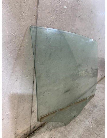 Vitre arriere droit BMW SERIE 1 E87 PHASE 2 Essence