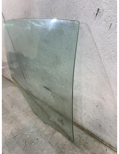 Vitre arriere droit BMW SERIE 1 E87 PHASE 2 Essence