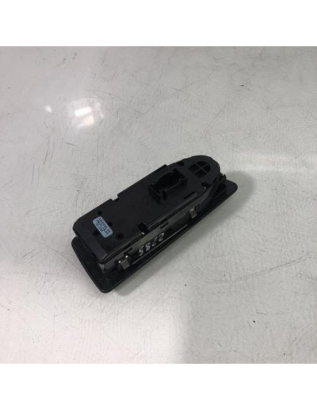 Interrupteur de leve vitre avant gauche BMW SERIE 1 E87 PHASE 1 Diesel