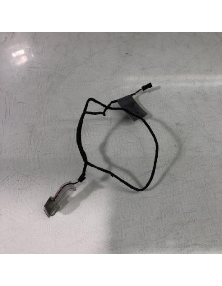 Lumiere porte avant gauche BMW SERIE 1 E87 PHASE 1 Diesel