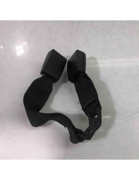 Attache ceinture arriere droit BMW SERIE 1 E87 PHASE 2 Essence