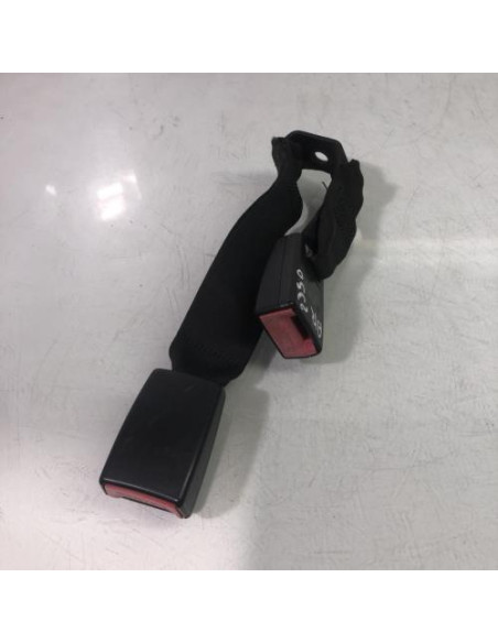 Attache ceinture arriere droit BMW SERIE 1 E87 PHASE 2 Essence