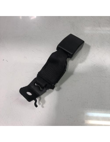 Attache ceinture arriere gauche BMW SERIE 1 F20 PHASE 2 Diesel