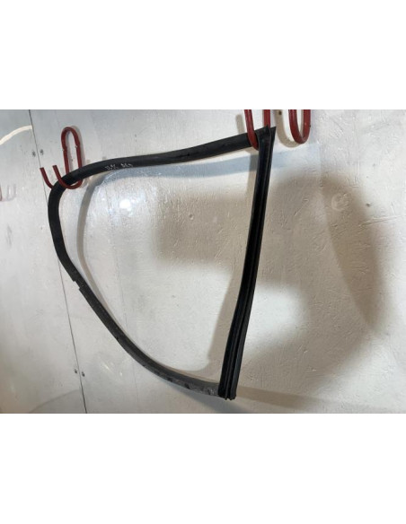 Joint de porte arriere droite BMW SERIE 3 E36 COMPACT Essence