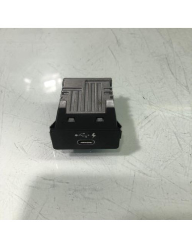 Prise port USB BMW SERIE 1 F40 Diesel