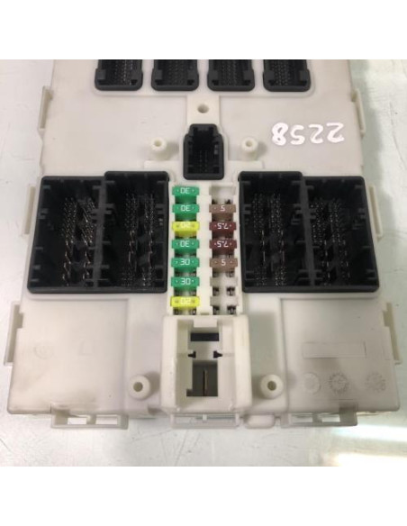 Porte fusible MINI MINI 3 F56 PHASE 1 Essence