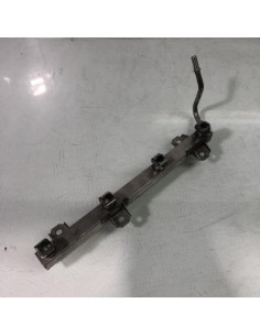 Rampe injection BMW SERIE 1 E87 PHASE 1 Essence 2