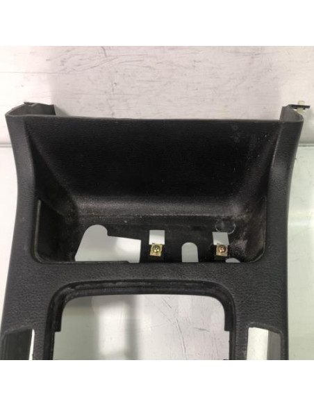 Console central (interieur plastique) BMW SERIE 3 E36 COMPACT Essence