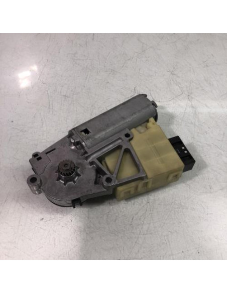 Moteur toit ouvrant BMW SERIE 7 E65 PHASE 2 Diesel