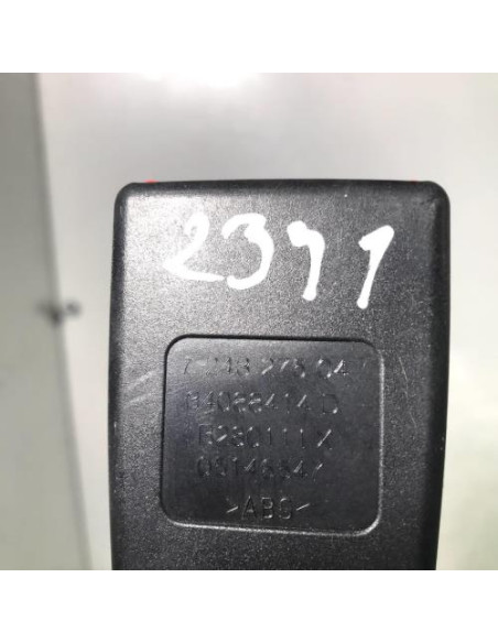 Attache ceinture arriere centrale BMW SERIE 5 F10 PHASE 1 Diesel