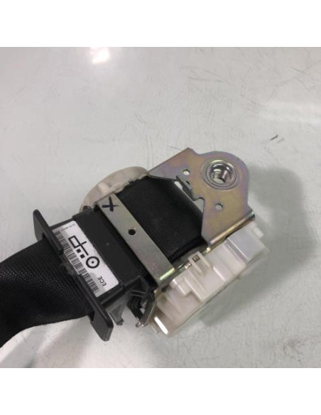 Ceinture avant gauche BMW SERIE 1 E81 Diesel