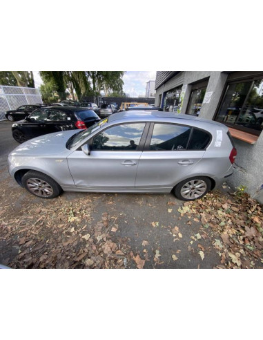 Support poignee porte arriere droite BMW SERIE 1 E87 PHASE 2 Diesel