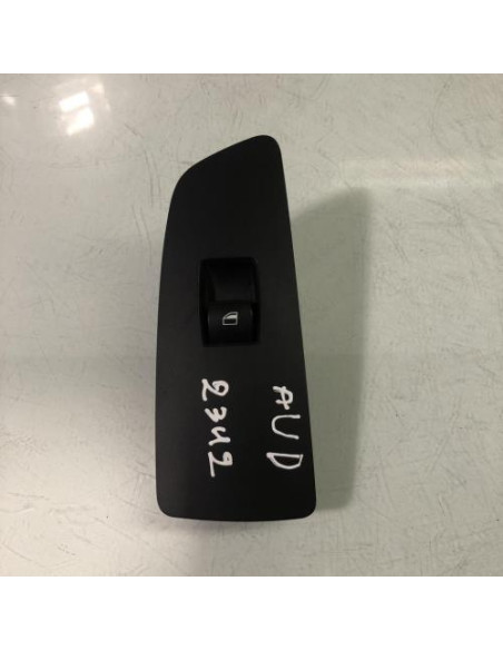 Interrupteur de leve vitre avant droit BMW SERIE 1 E87 PHASE 2 Diesel