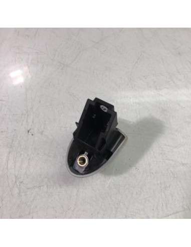 Poignee porte arriere droit BMW SERIE 1 E87 PHASE 2 Diesel