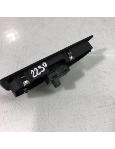 Interrupteur de leve vitre avant droit BMW SERIE 1 E87 PHASE 1 Diesel