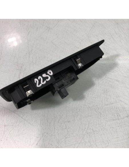 Interrupteur de leve vitre avant droit BMW SERIE 1 E87 PHASE 1 Diesel