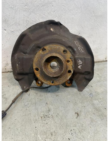 Fusee avant gauche MINI MINI 2 R60 COUNTRYMAN BREAK Diesel