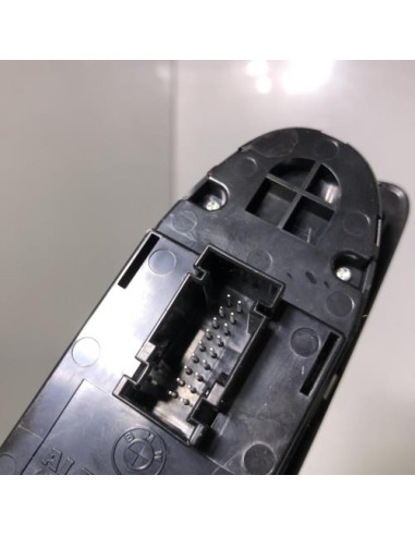Interrupteur de leve vitre avant gauche BMW SERIE 1 E87 PHASE 2 