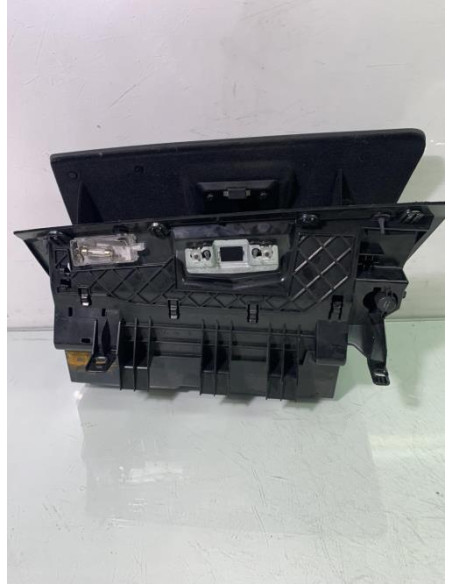 Boite a gants BMW SERIE 3 E92 COUPE PHASE 2 Diesel