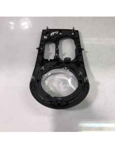 Console central (interieur plastique) MINI MINI 3 F54 CLUBMAN PHASE 1 BREAK Essence 2