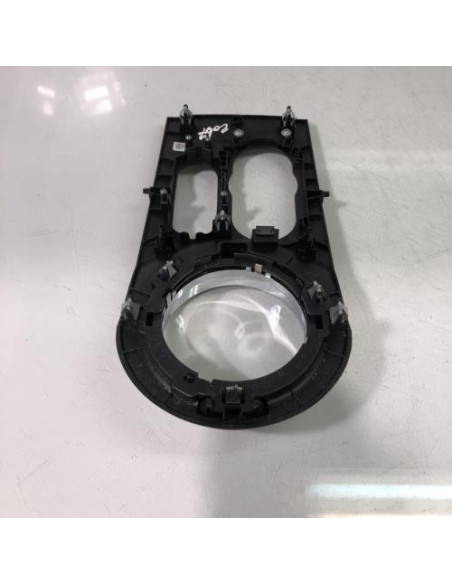 Console central (interieur plastique) MINI MINI 3 F54 CLUBMAN PHASE 1 BREAK Essence